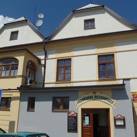 Hotel Praded Єсеник Екстер'єр фото