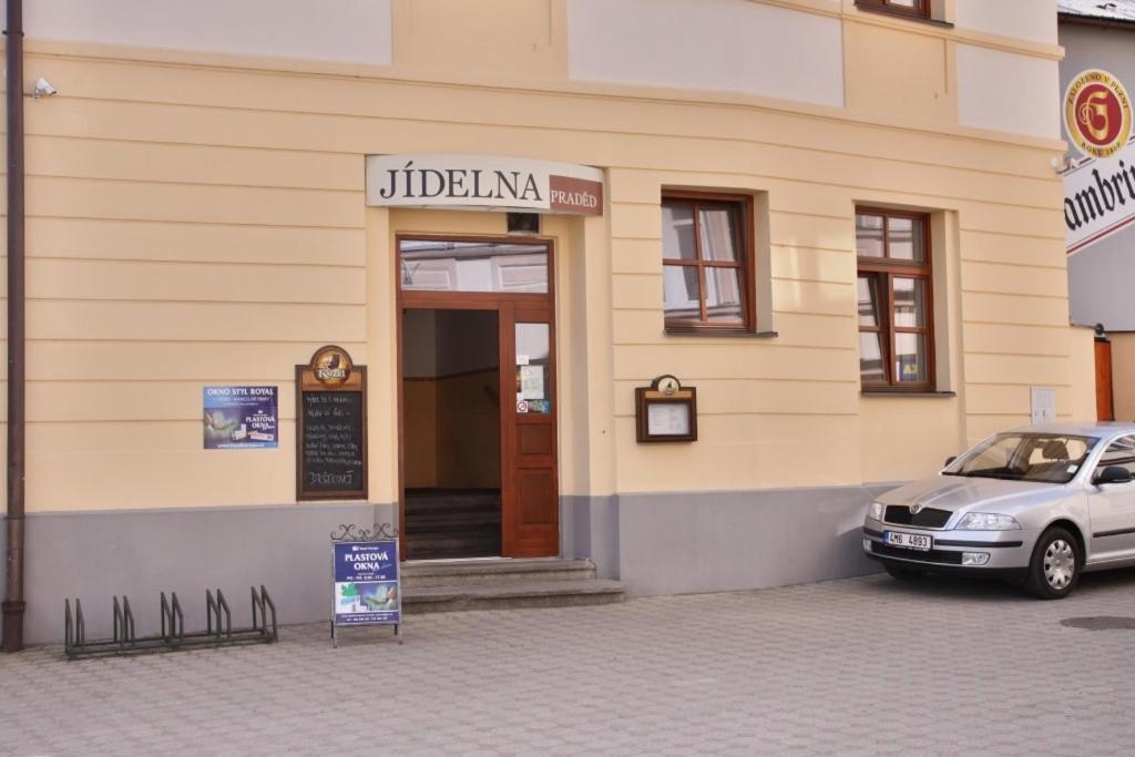 Hotel Praded Єсеник Екстер'єр фото