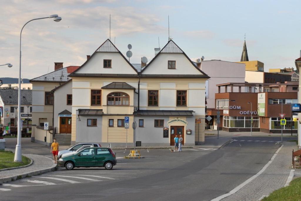 Hotel Praded Єсеник Екстер'єр фото